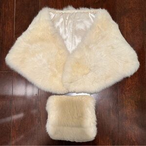 Vintage fur stole with handmuff, Offwhite